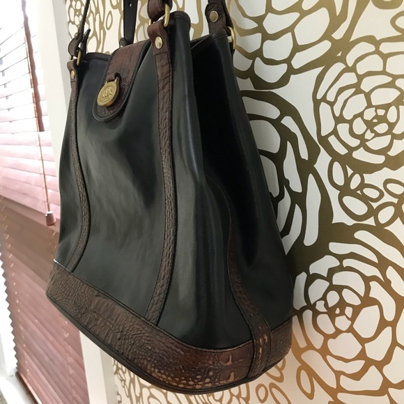 Brahmin Leather Alligator Accent Black Bucket Bag - Picture 4 of 11